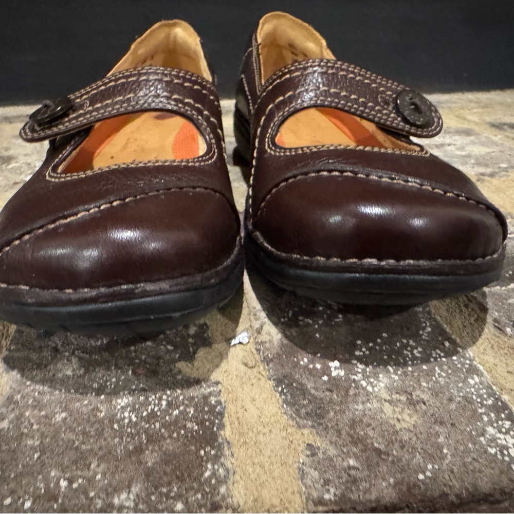 Clarks Structured Brown Leather Loafers Design Women's Size 8 - Picture 4 of 9